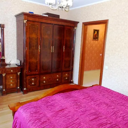 Three-room & Beach Lanzheron * Odessa