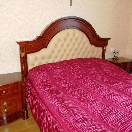 Three-room & Beach Lanzheron * Odesa