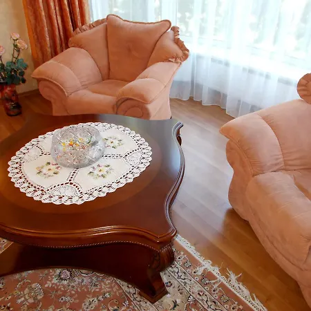 Apartment Three-room & Beach Lanzheron Odesa