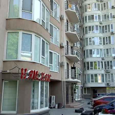 Three-room & Beach Lanzheron Lejlighed Odessa